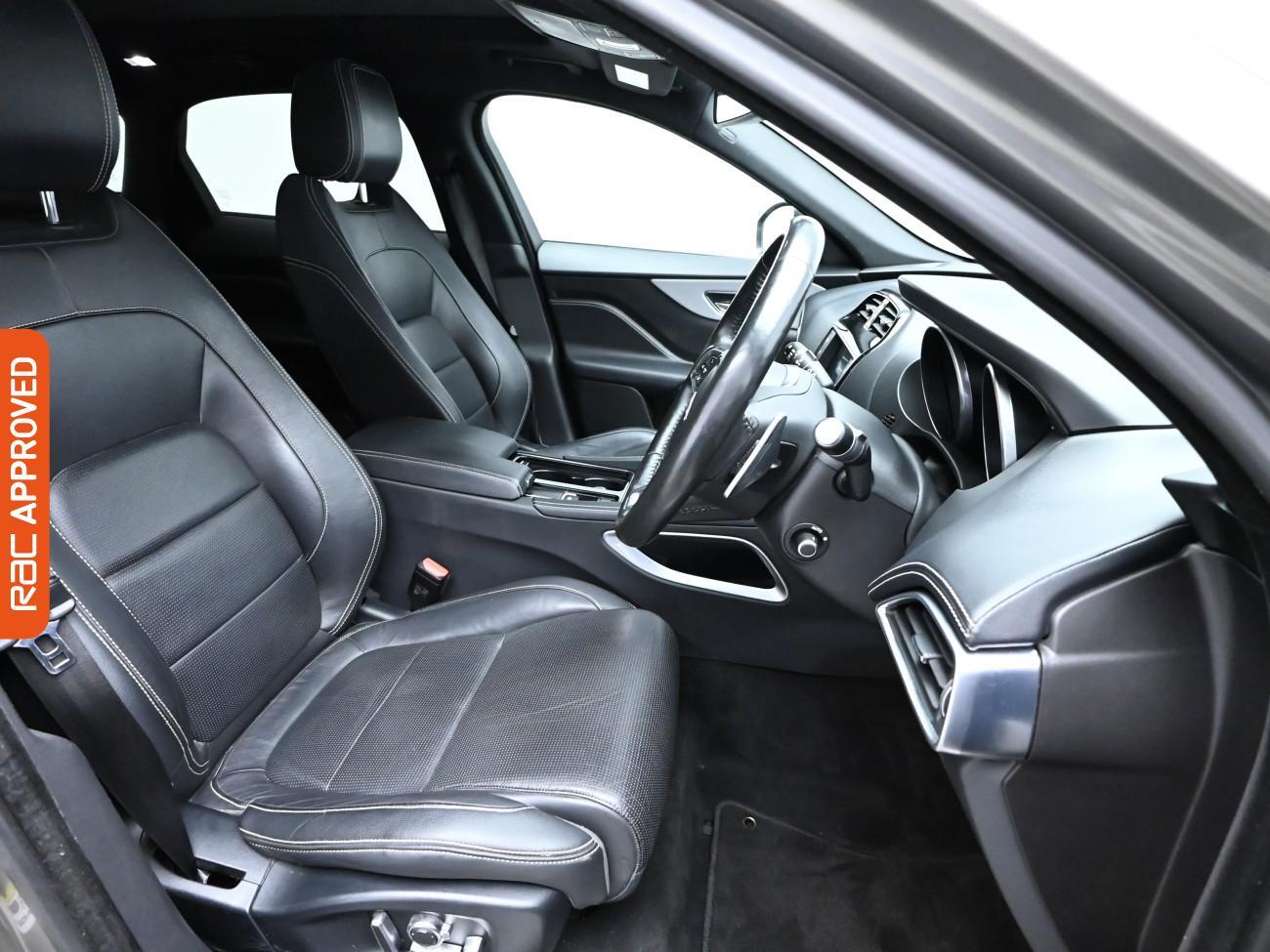 Used Jaguar F-Pace 2017 for sale - 76115240: Photo 11