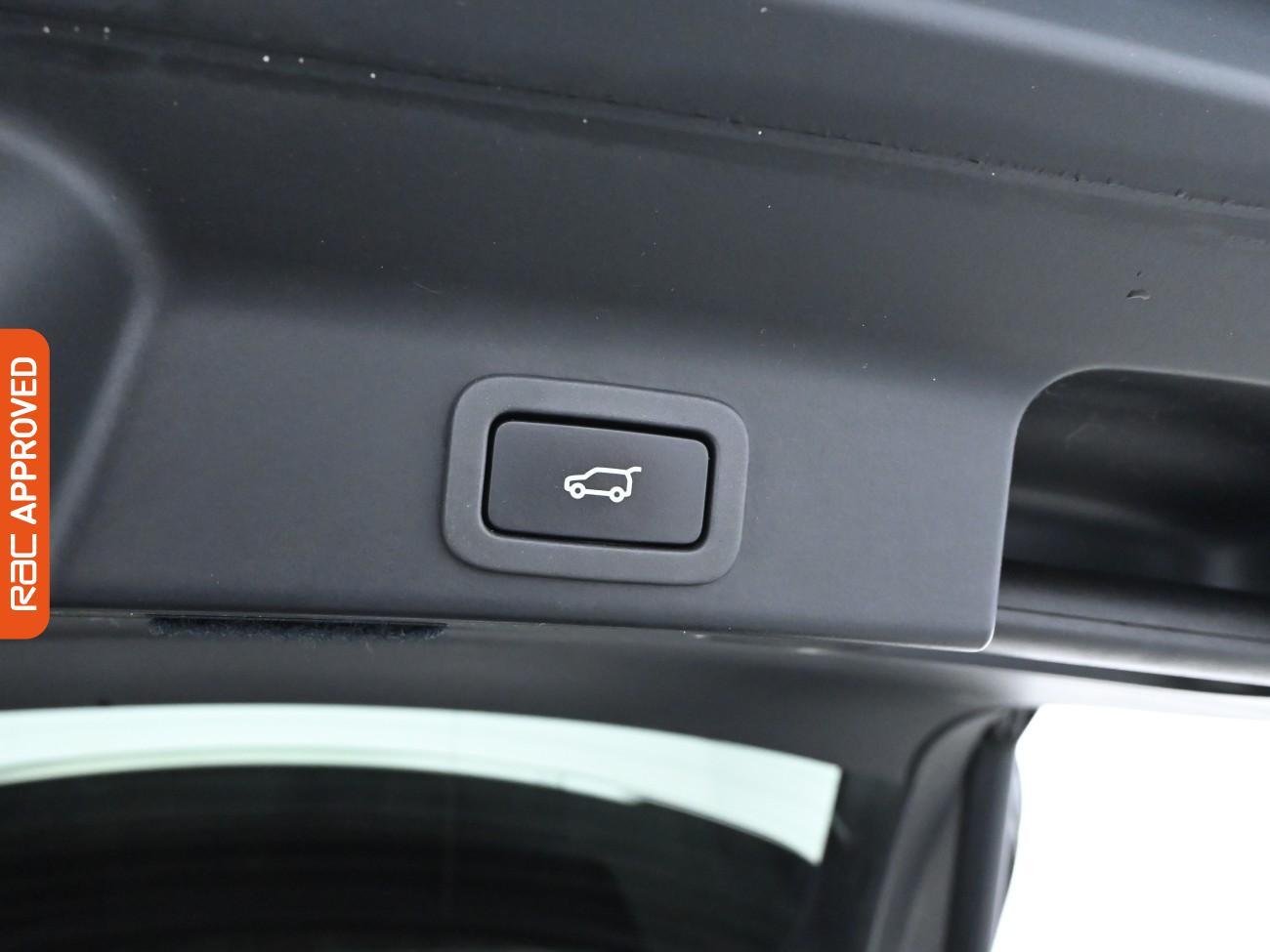 Used Jaguar F-Pace 2017 for sale - 76115240: Photo 26