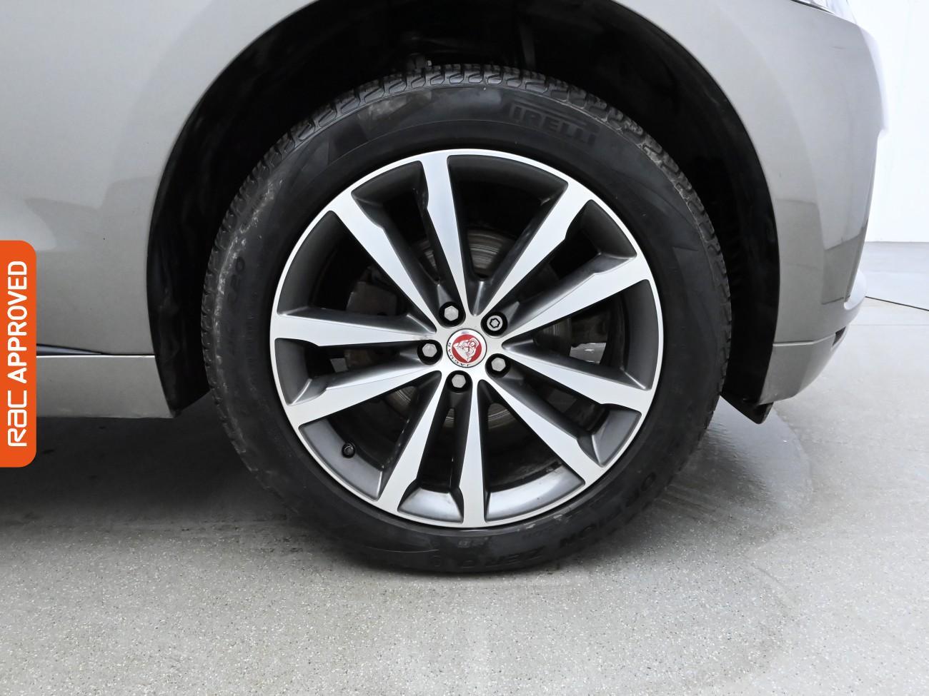 Used Jaguar F-Pace 2017 for sale - 76115240: Photo 27