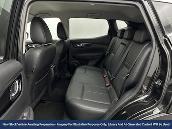 Used Nissan Qashqai 2017 for sale - 77348371: Photo