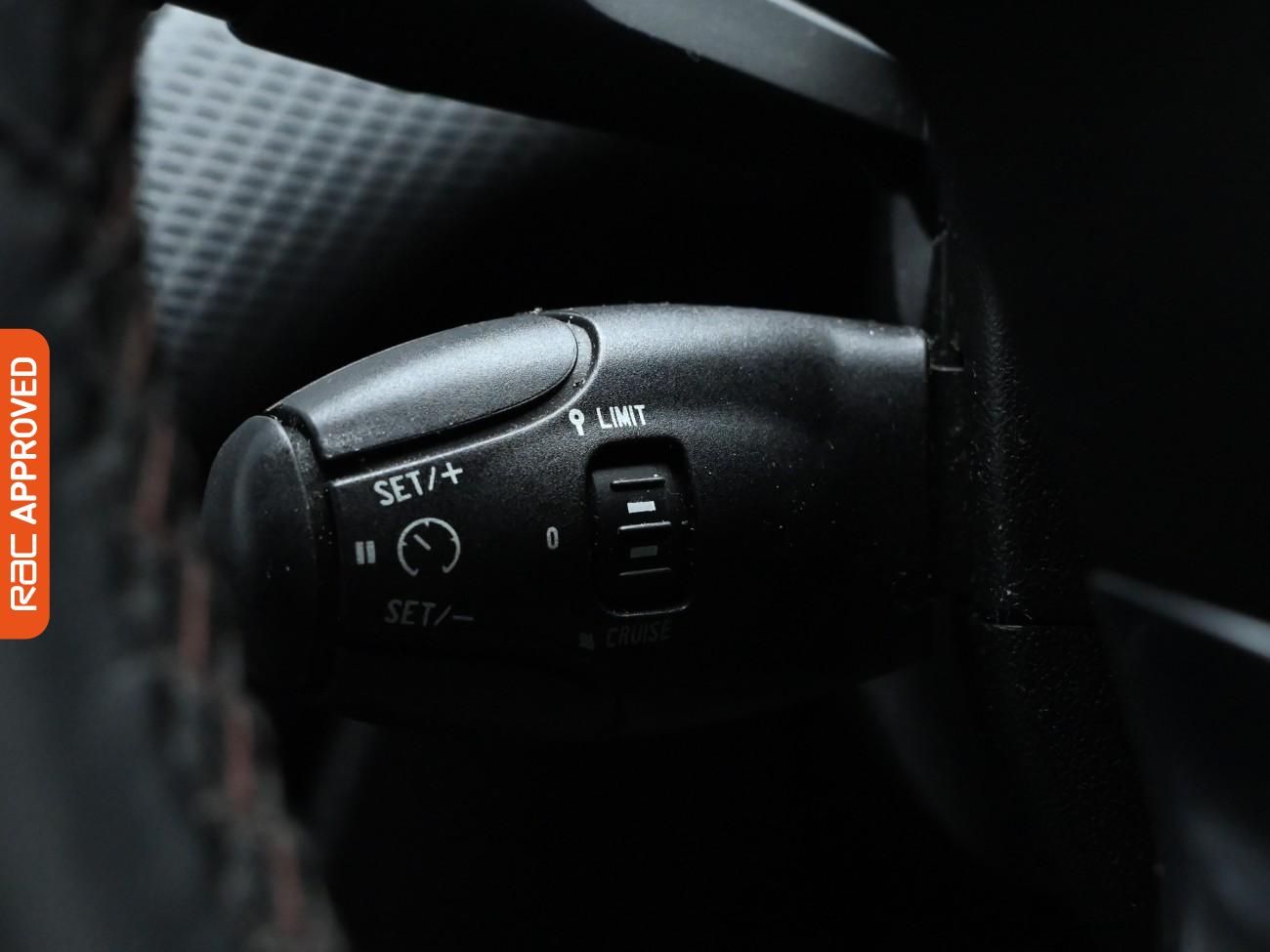 Used Peugeot 208 2019 for sale - 76391073: Photo 19