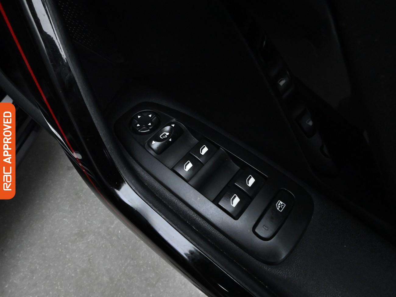 Used Peugeot 208 2019 for sale - 76391073: Photo 25