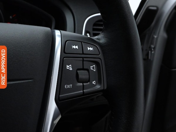 Used Volvo V40 2016 for sale - 76300297: Photo 22