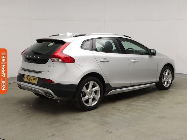 Used Volvo V40 2016 for sale - 76300297: Photo 28