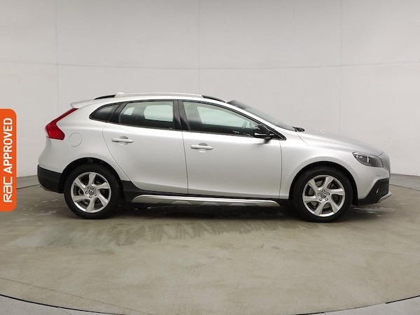 Used Volvo V40 2016 for sale - 76300297: Photo 6