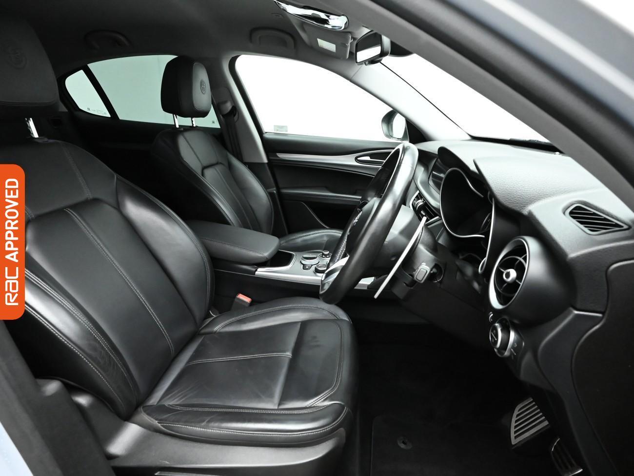 Used Alfa Romeo Stelvio 2021 for sale - 77233312: Photo 12