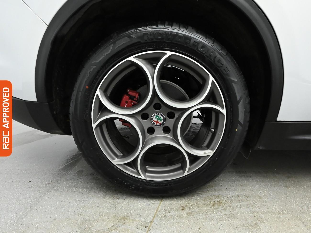 Used Alfa Romeo Stelvio 2021 for sale - 77233312: Photo 14