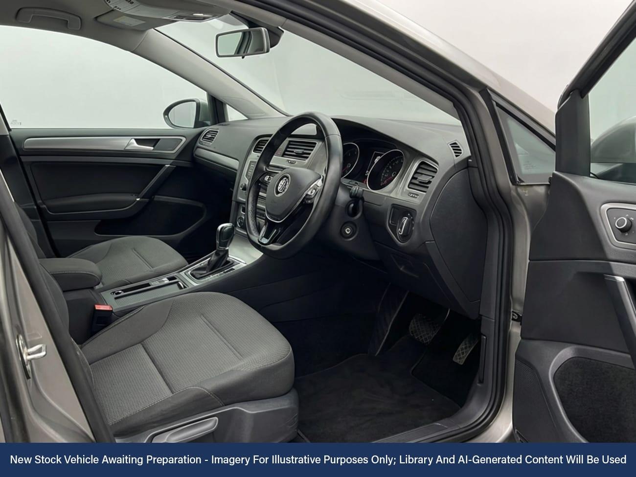 Used Volkswagen Golf 2014 for sale - 77340787: Photo 3