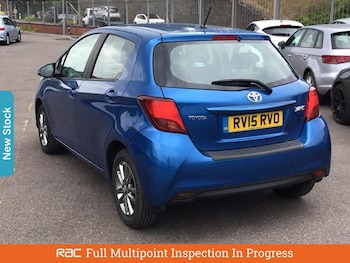 Used Toyota Yaris 2015 for sale - 75604043: Photo