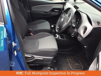 Used Toyota Yaris 2015 for sale - 75604043: Photo