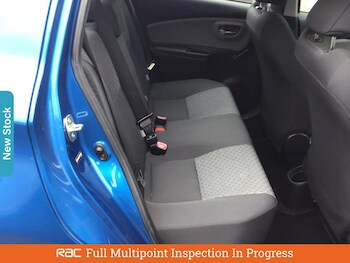 Used Toyota Yaris 2015 for sale - 75604043: Photo