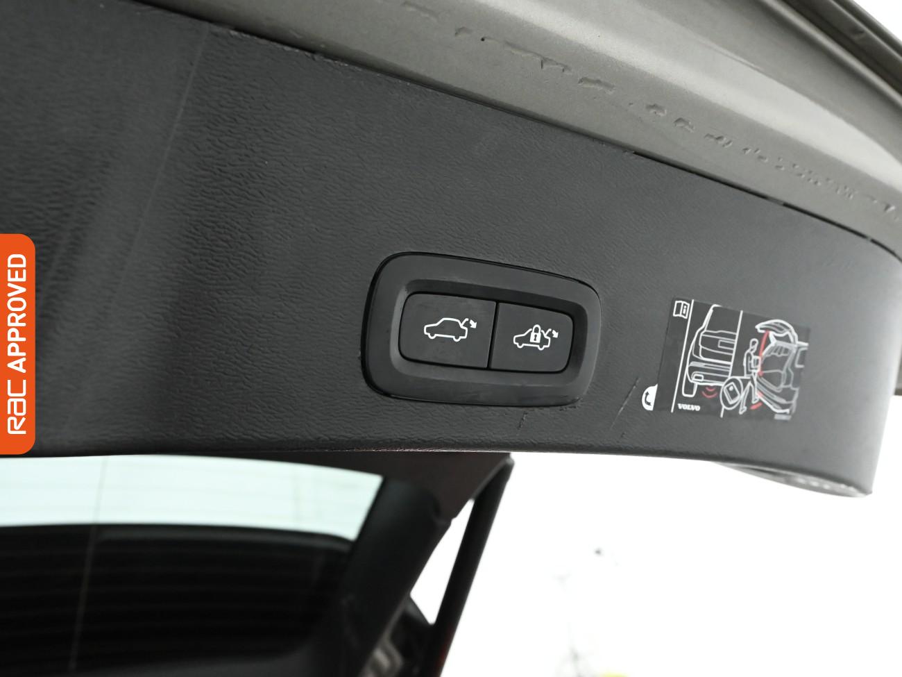 Used Volvo XC40 2022 for sale - 77642127: Photo 15