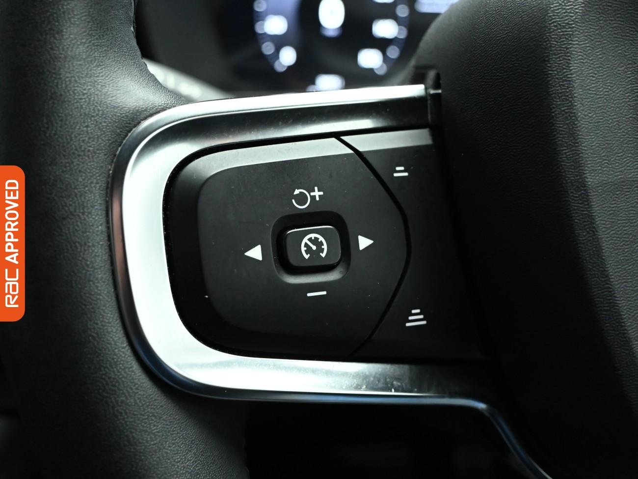 Used Volvo XC40 2022 for sale - 77642127: Photo 25