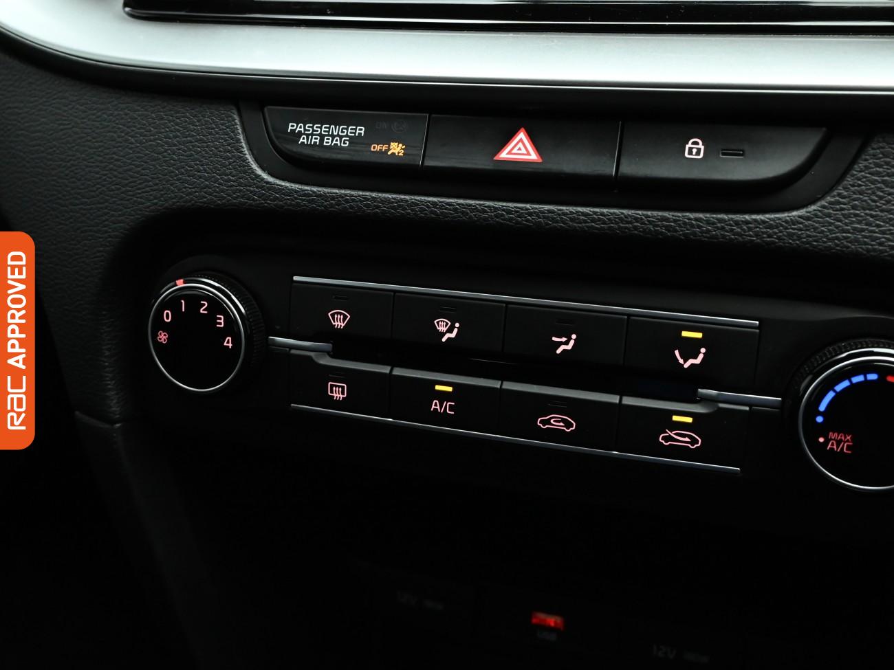 Used Kia Ceed 2021 for sale - 77654321: Photo 16