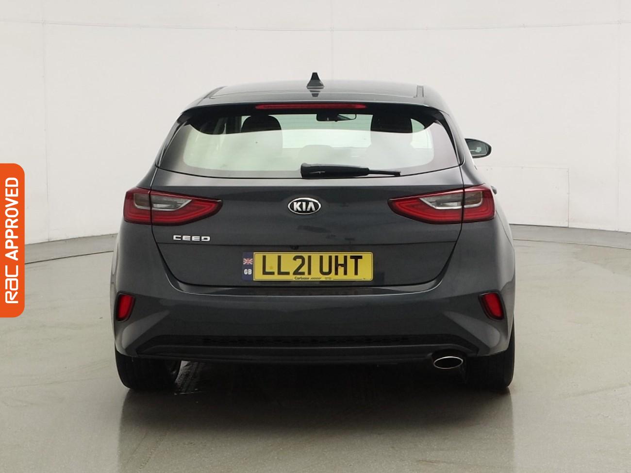 Used Kia Ceed 2021 for sale - 77654321: Photo 8