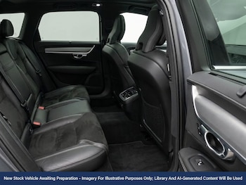Used Volvo S90 2018 for sale - 78949735: Photo