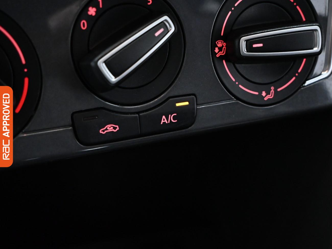 Used Volkswagen Polo 2015 for sale - 75918412: Photo 15