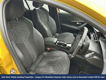 Used Peugeot E-208 2021 for sale - 77500830: Photo