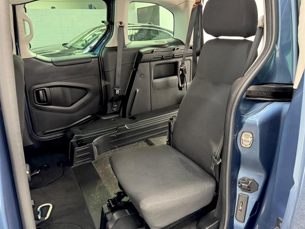 Vehicle 27