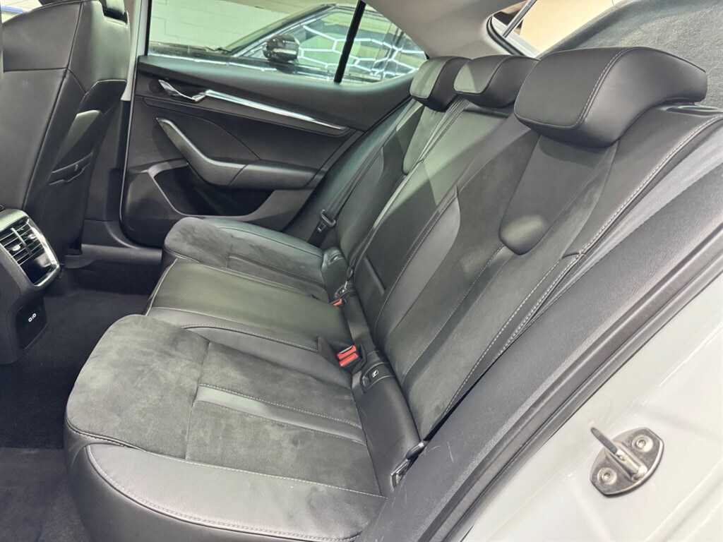Vehicle 44