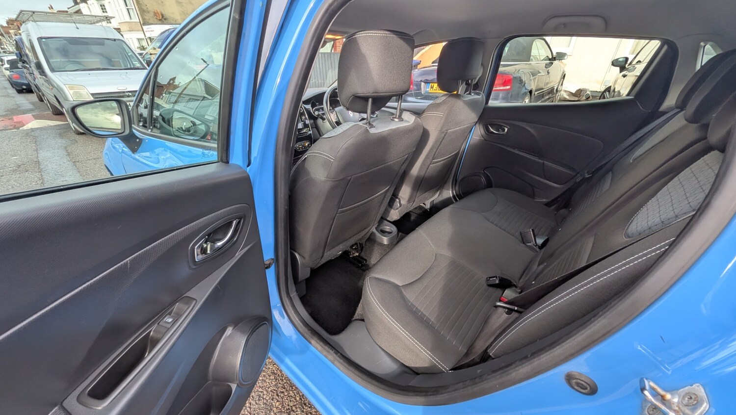 Used Renault Clio 2013 for sale - 77864475: Photo 11