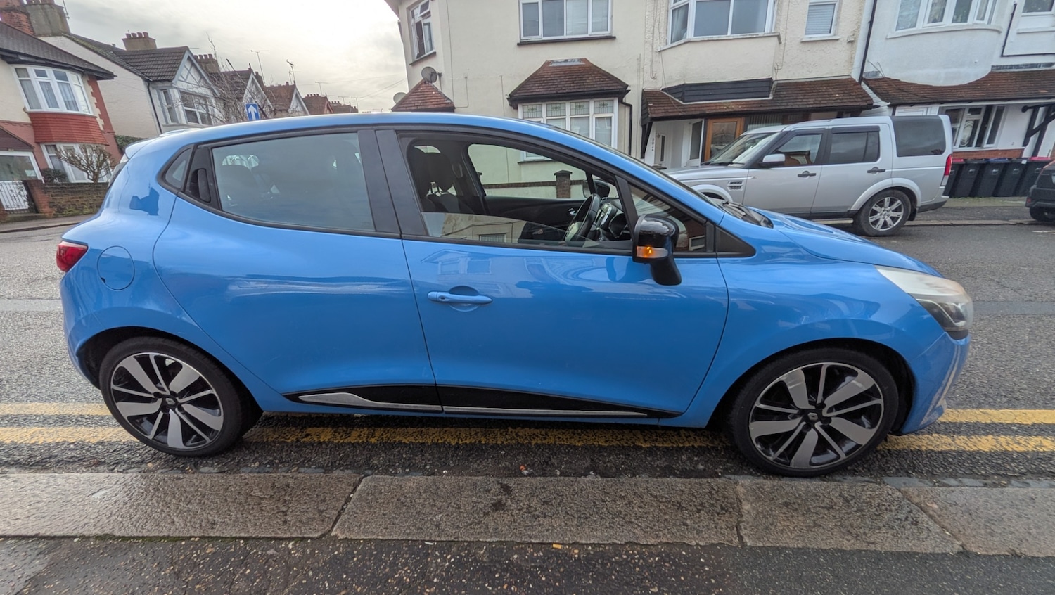 Used Renault Clio 2013 for sale - 77864475: Photo 2