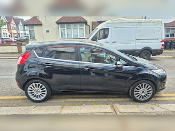 Used Ford Fiesta 2013 for sale - 79309177: Photo