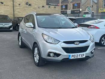 2012 (12) - 1.7 CRDi Premium 5dr 2WD