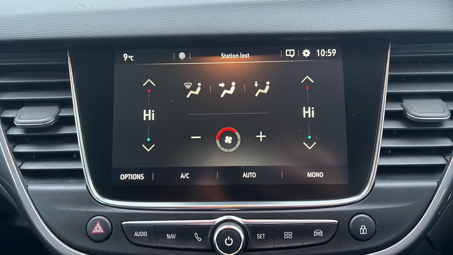 Used Vauxhall Crossland 2022 for sale - 76792903: Photo 12