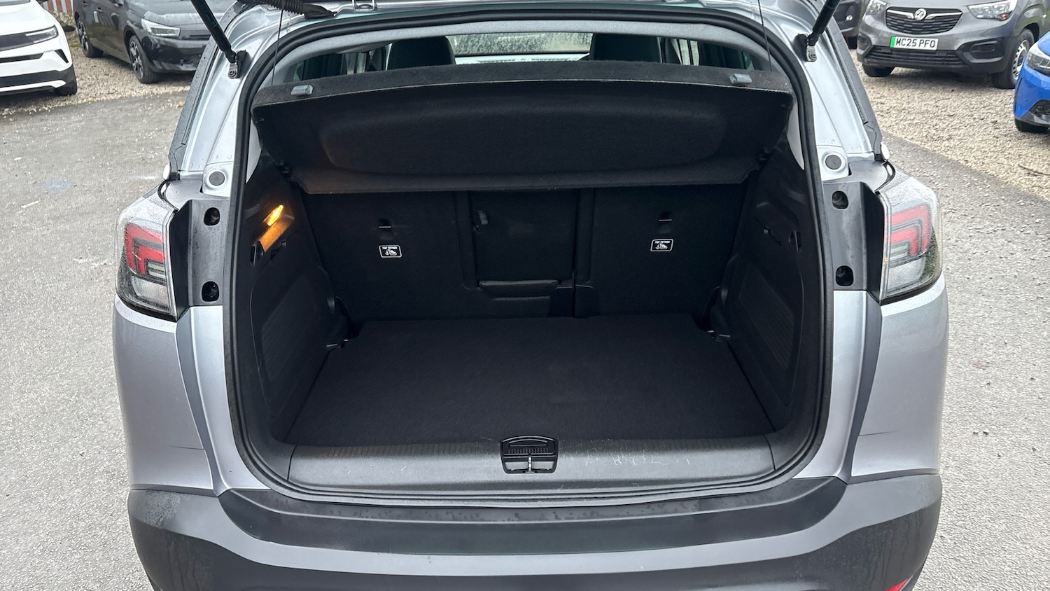 Used Vauxhall Crossland 2022 for sale - 76792903: Photo 4