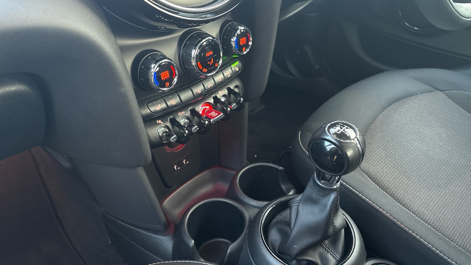 Used MINI Hatch 2019 for sale - 76879242: Photo 13