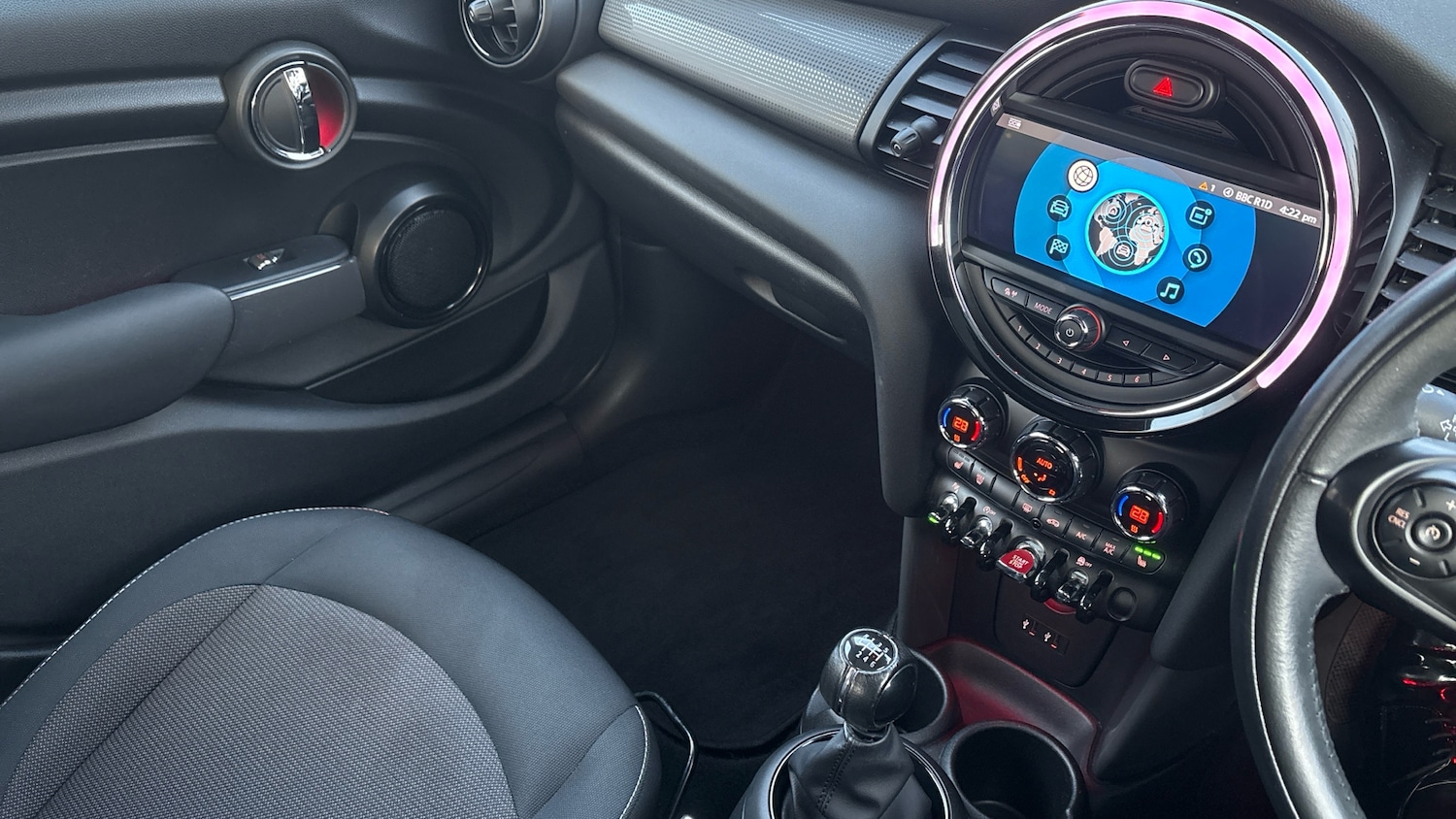 Used MINI Hatch 2019 for sale - 76879242: Photo 14