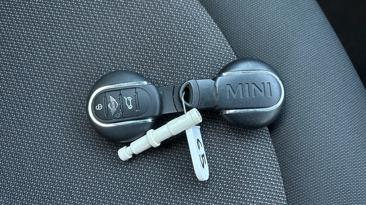 Used MINI Hatch 2019 for sale - 76879242: Photo 19