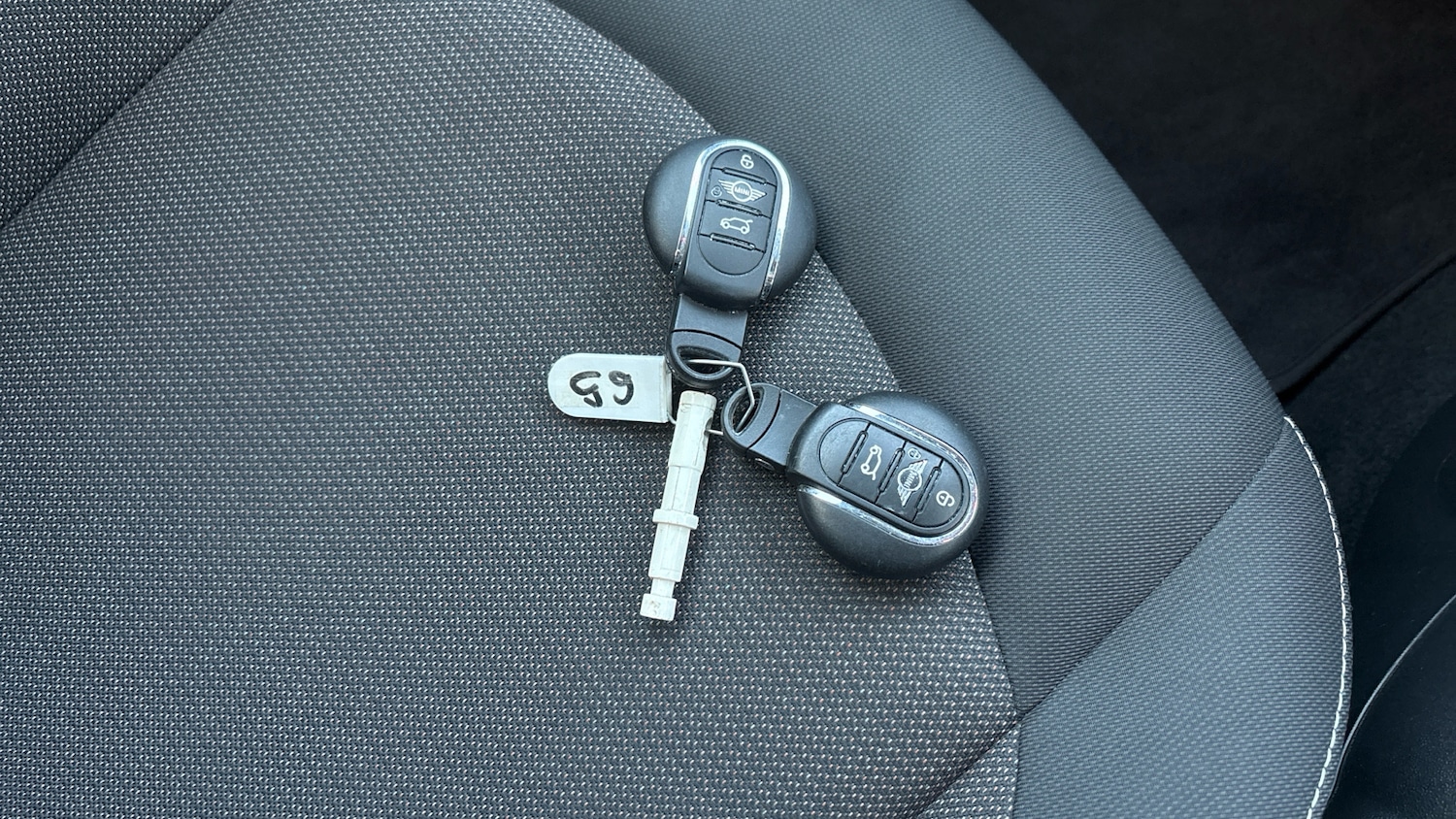 Used MINI Hatch 2019 for sale - 76879242: Photo 20