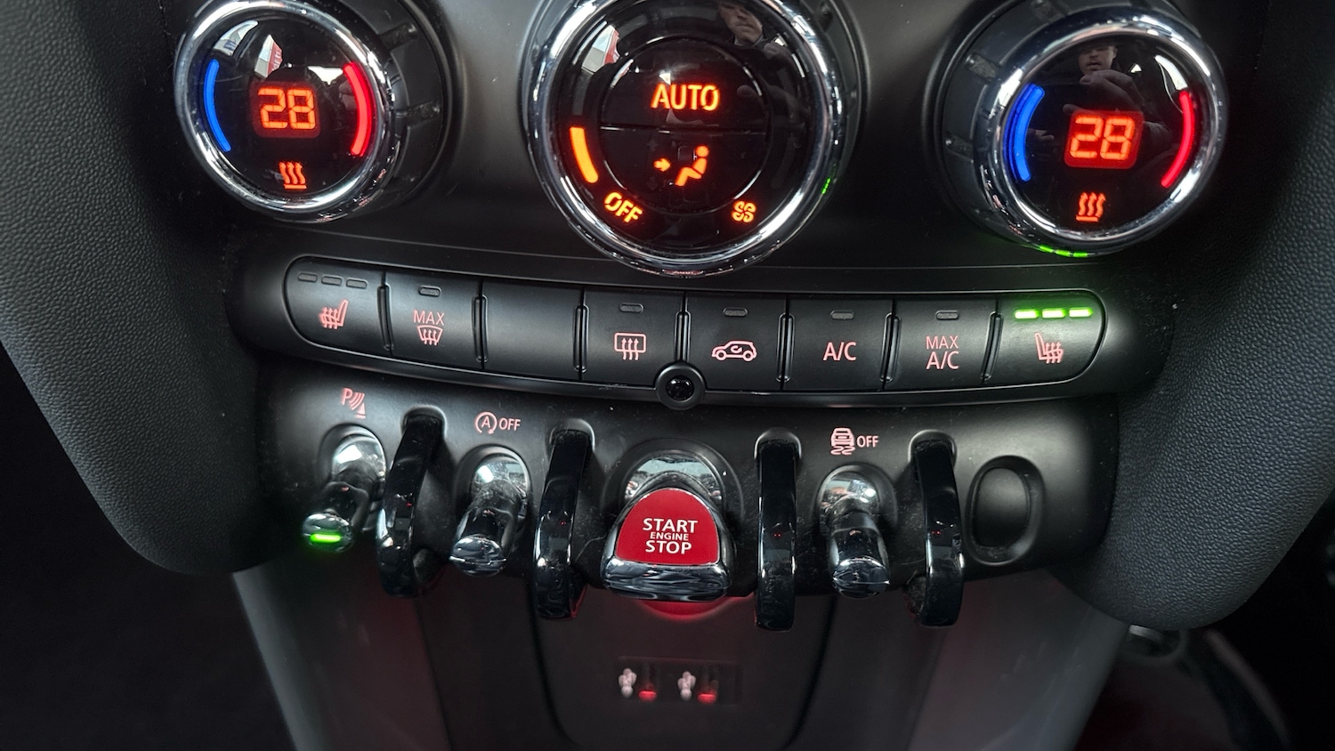 Used MINI Hatch 2019 for sale - 76879242: Photo 29