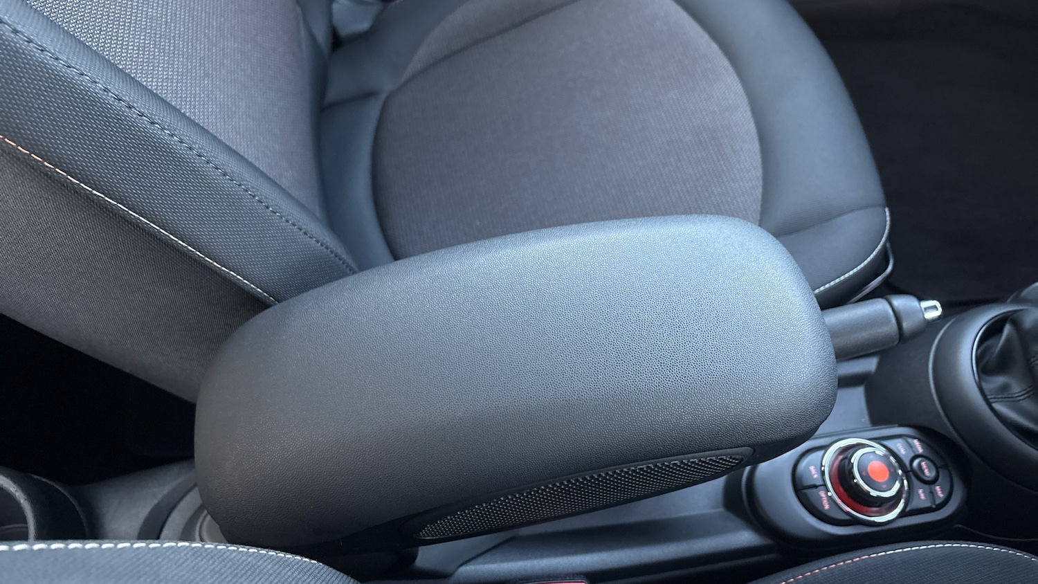 Used MINI Hatch 2019 for sale - 76879242: Photo 38