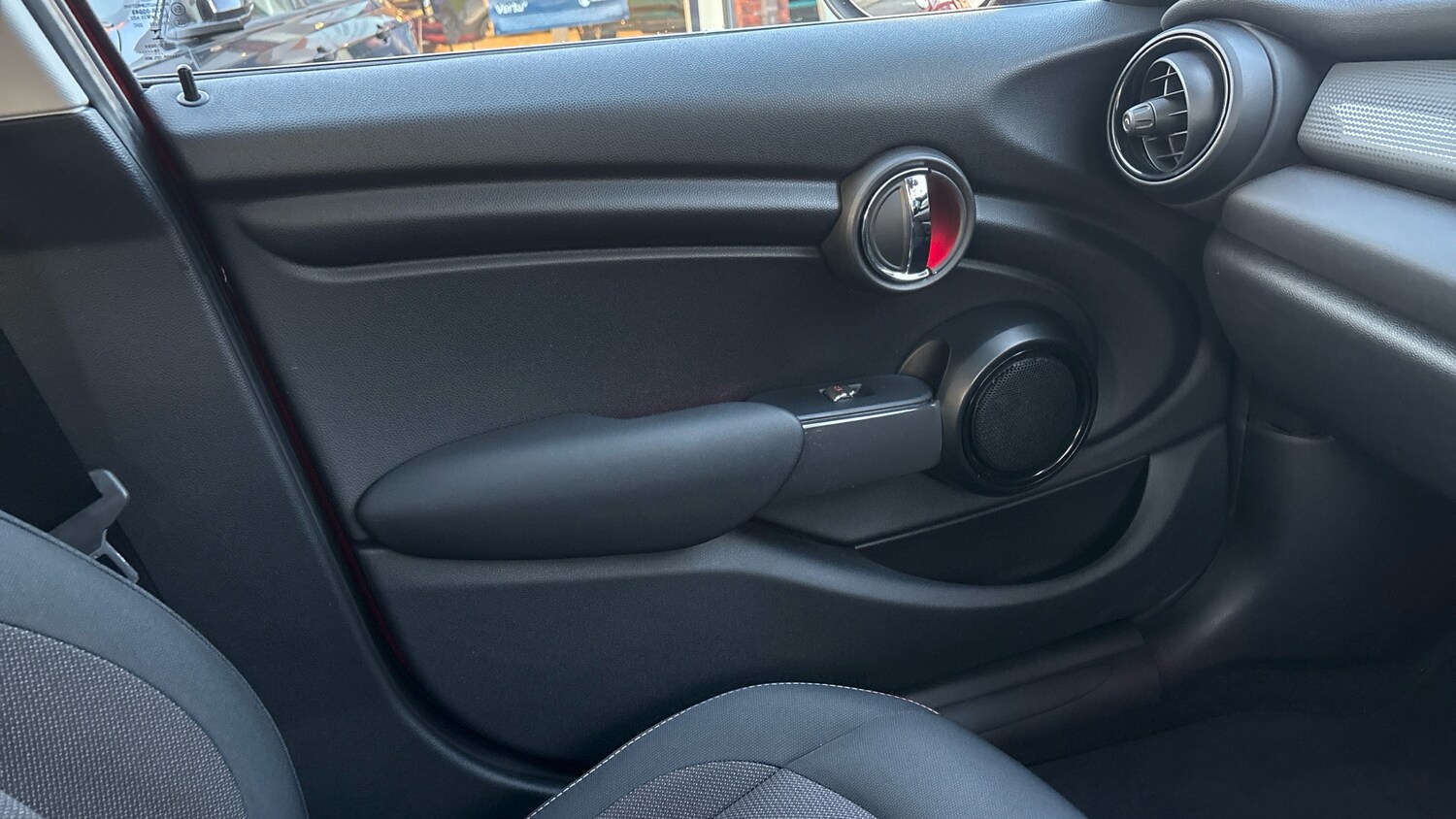 Used MINI Hatch 2019 for sale - 76879242: Photo 39