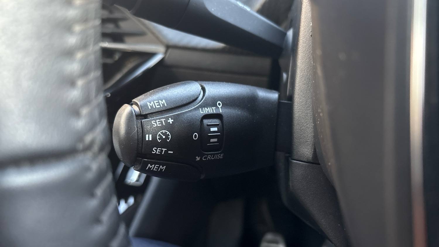 Used Peugeot 208 2023 for sale - 77662431: Photo 21