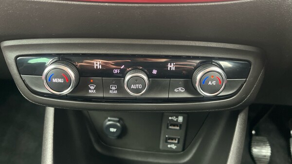 Used Vauxhall Crossland 2023 for sale - 75995719: Photo 29