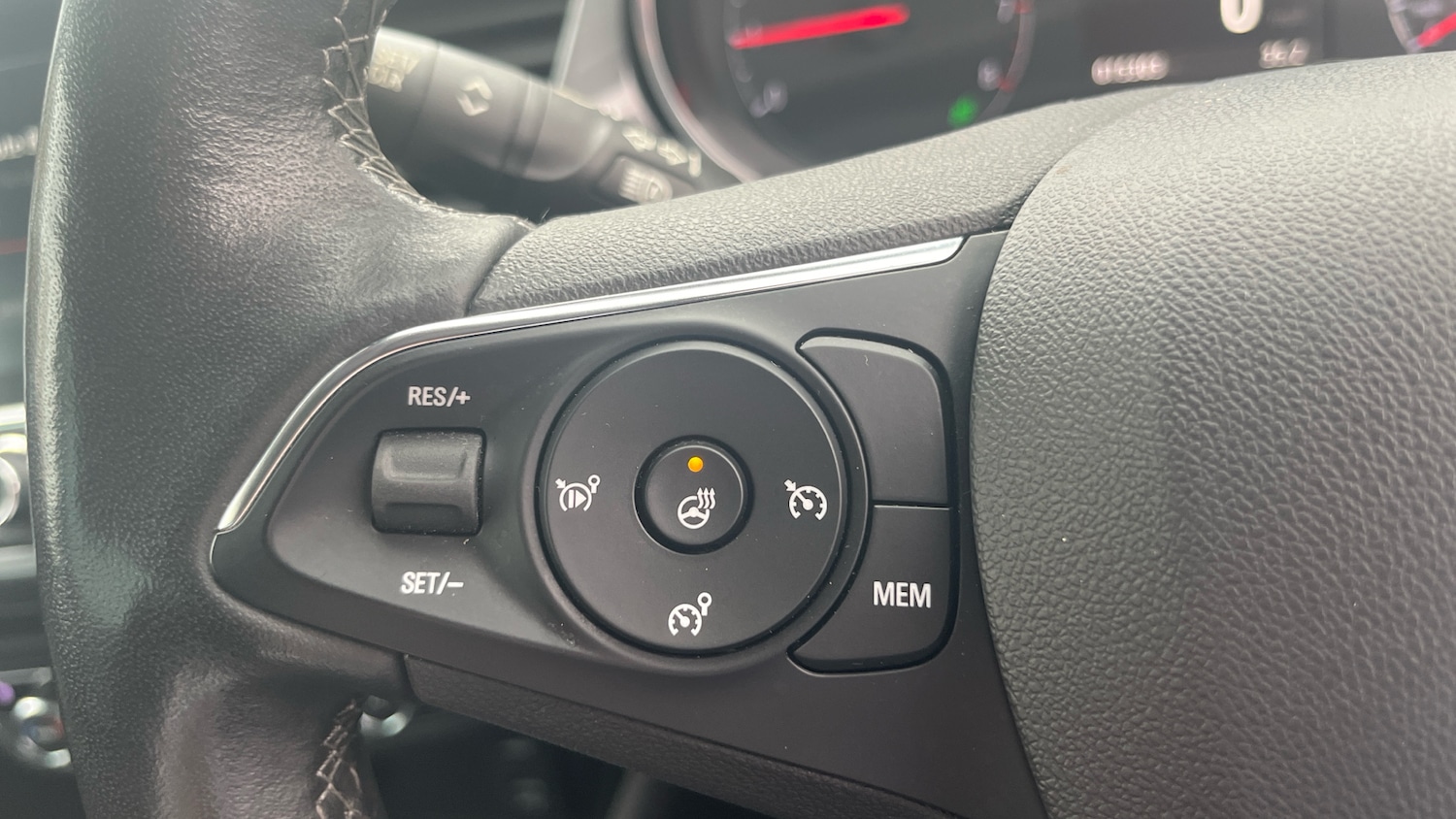 Used Vauxhall Crossland 2022 for sale - 76383085: Photo 19