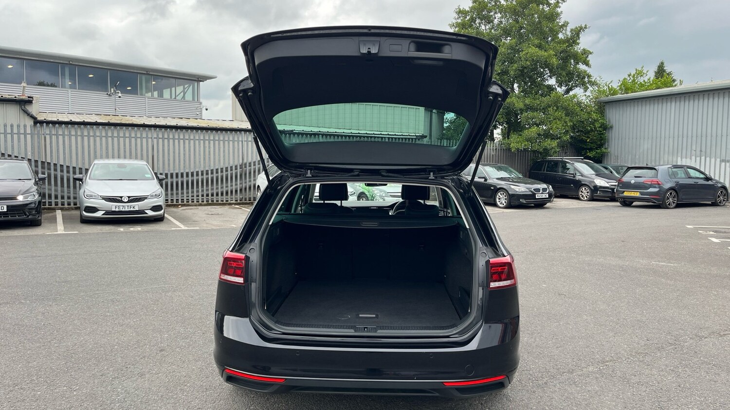 2022 Volkswagen Passat 1.5 TSI EVO SEL 5dr DSG Petrol Estate Estate Petrol Autom - Picture 4 of 24