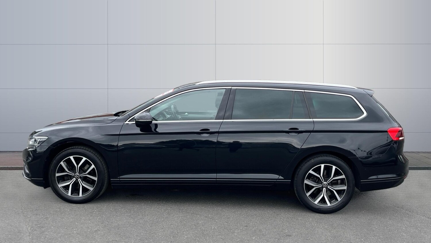 2022 Volkswagen Passat 1.5 TSI EVO SEL 5dr DSG Petrol Estate Estate Petrol Autom - Picture 5 of 24