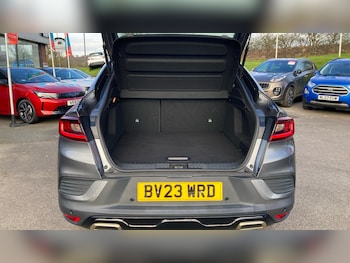 Used Renault Arkana 2023 for sale - 78078779: Photo