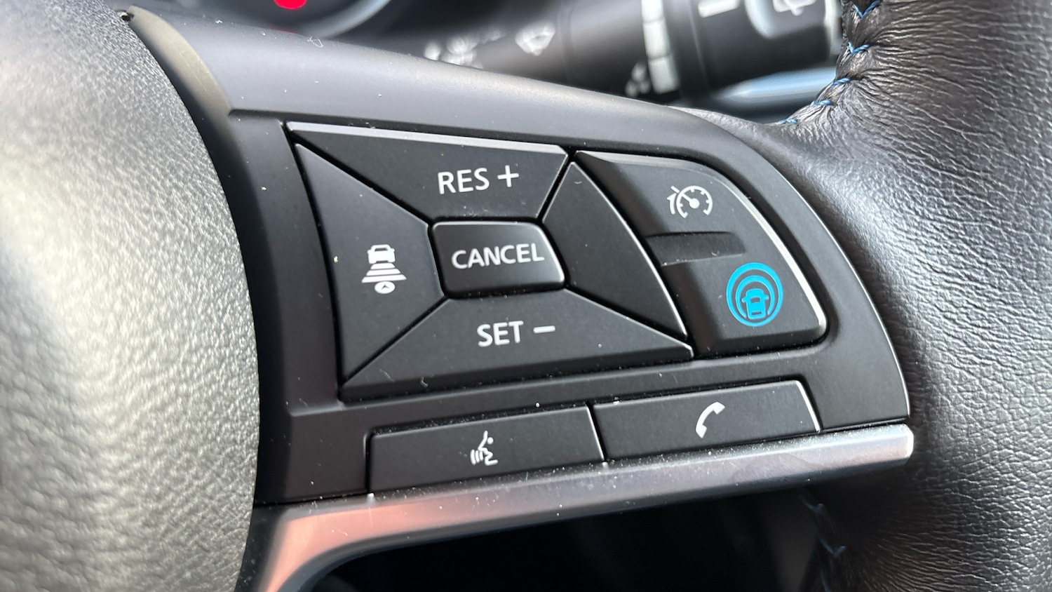 Used Nissan Leaf 2022 for sale - 77196336: Photo 22