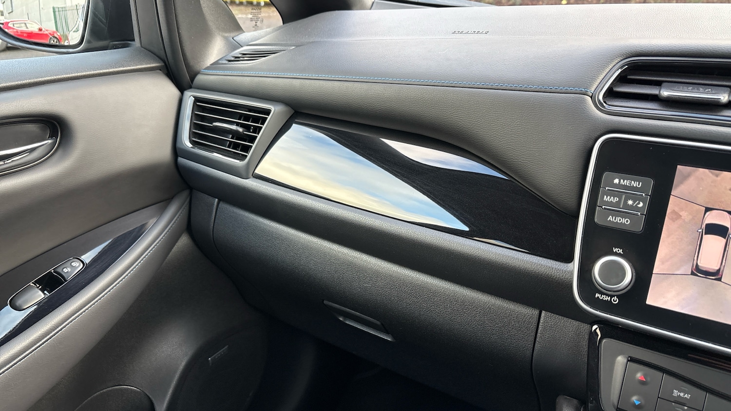 Used Nissan Leaf 2022 for sale - 77196336: Photo 35