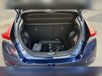 Used Nissan Leaf 2022 for sale - 77196336: Photo