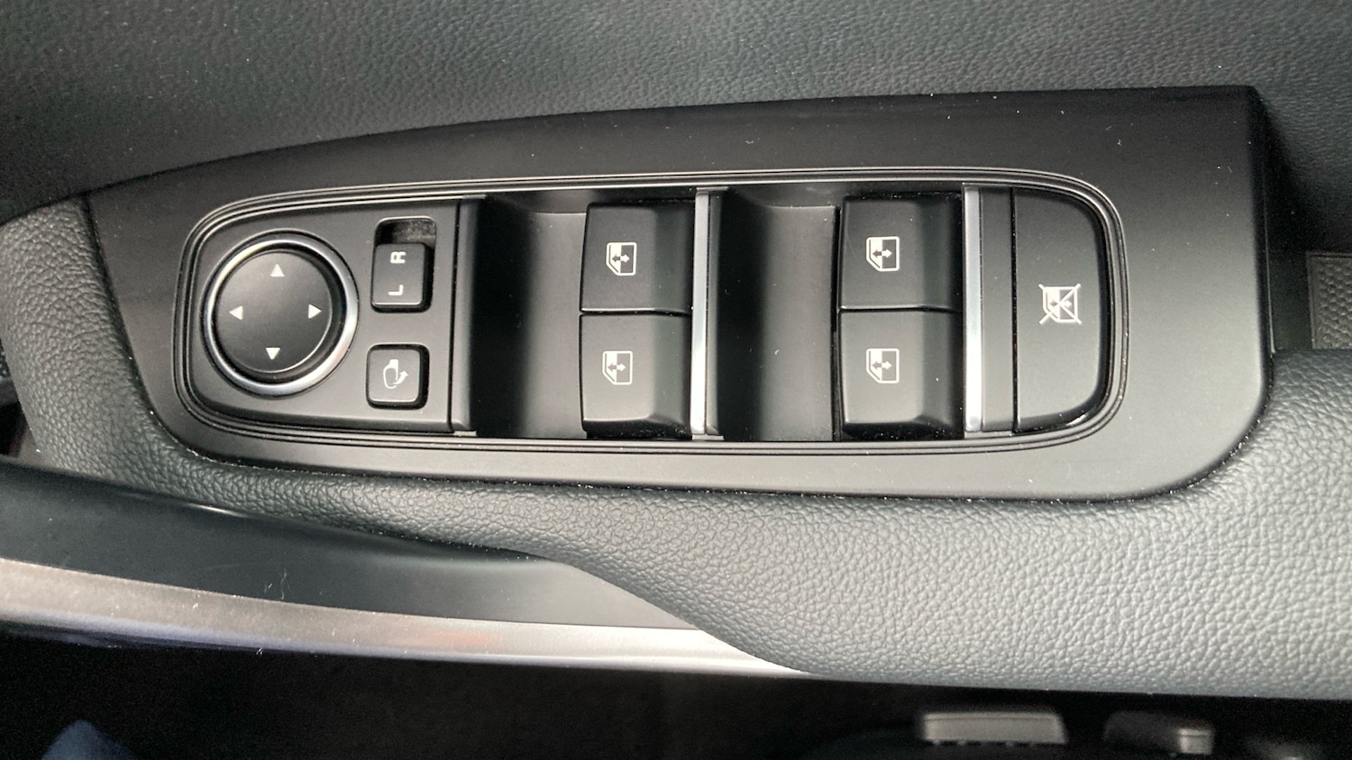 Used Kia XCeed 2024 for sale - 75995695: Photo 24