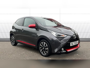 2021 (71) - 1.0 VVT-i X-Trend TSS 5dr Petrol Hatchback