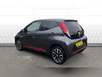 Used Toyota AYGO 2021 for sale - 76206501: Photo 2