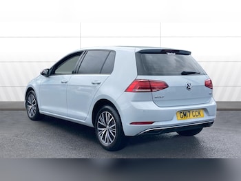 Used Volkswagen Golf 2017 for sale - 78764328: Photo